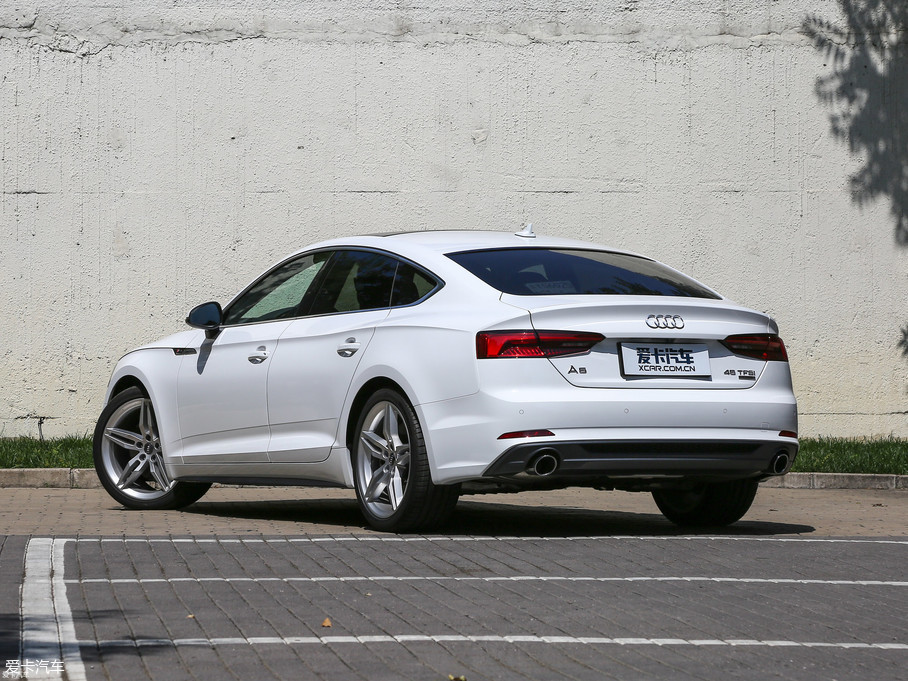 寶馬330i與奧迪A5該選誰(shuí)