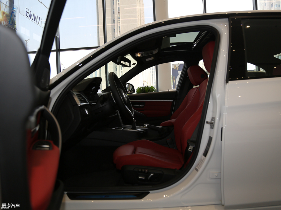 寶馬330i與奧迪A5該選誰(shuí)