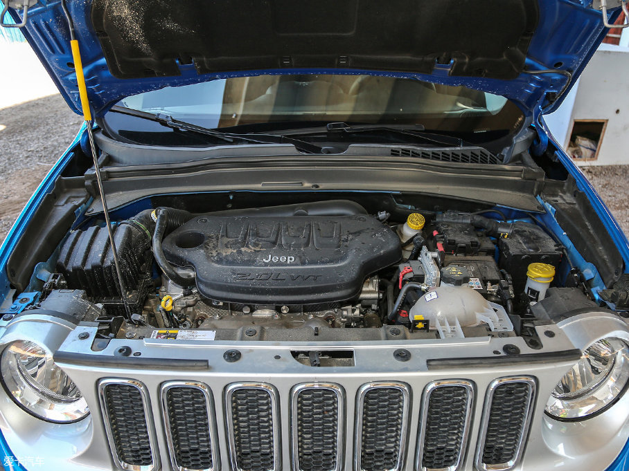 發(fā)動(dòng)機(jī)