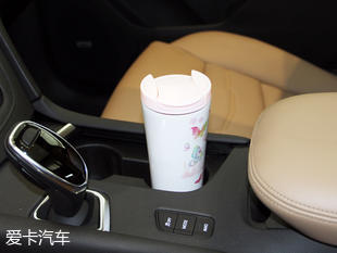 實拍凱迪拉克XT5輕混動車型