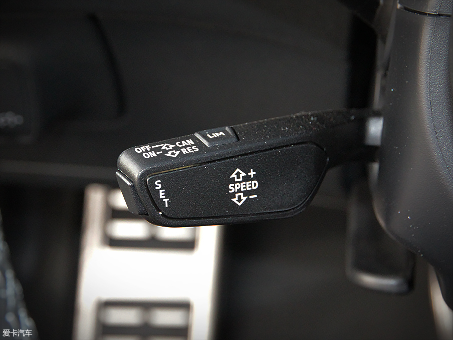 性感的性能野獸 實拍奧迪TT RS Coupe