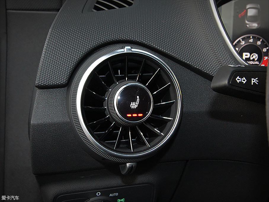 性感的性能野獸 實拍奧迪TT RS Coupe