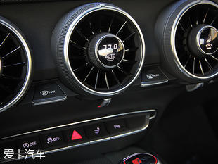 性感的性能野獸 實拍奧迪TT RS Coupe