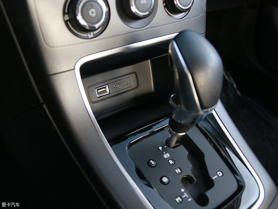 實拍2018款C4世嘉