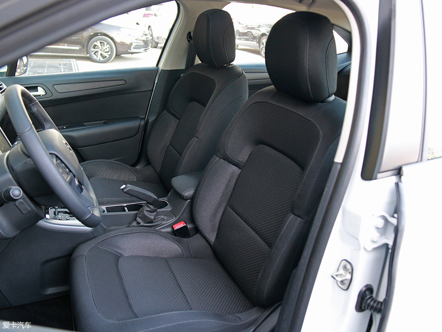 實拍2018款C4世嘉