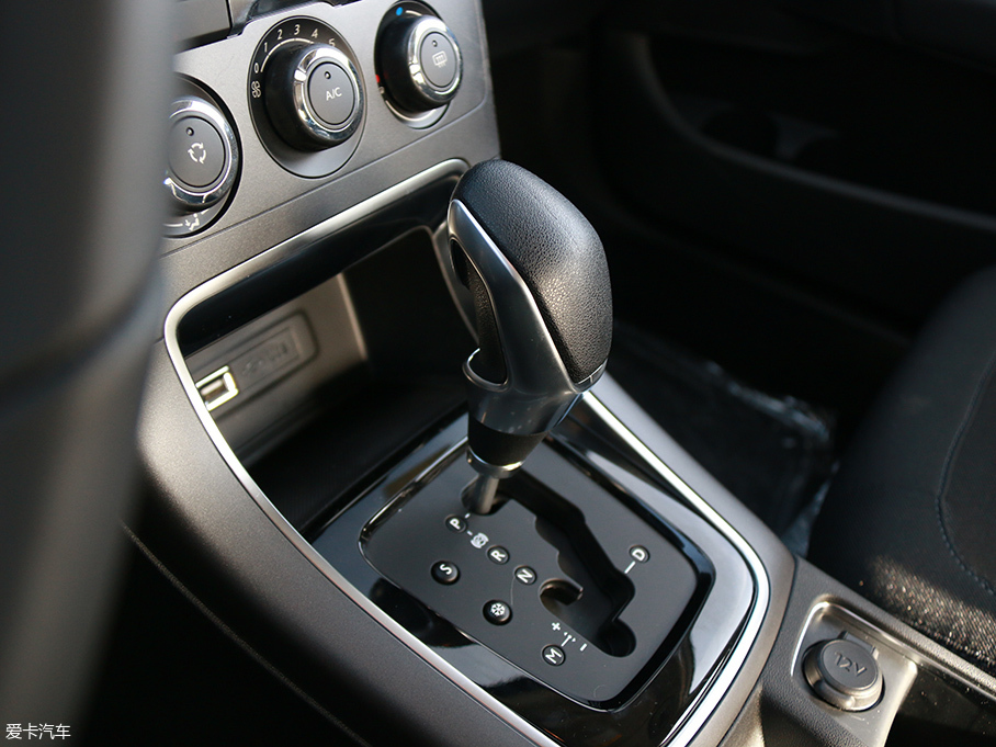 實拍2018款C4世嘉