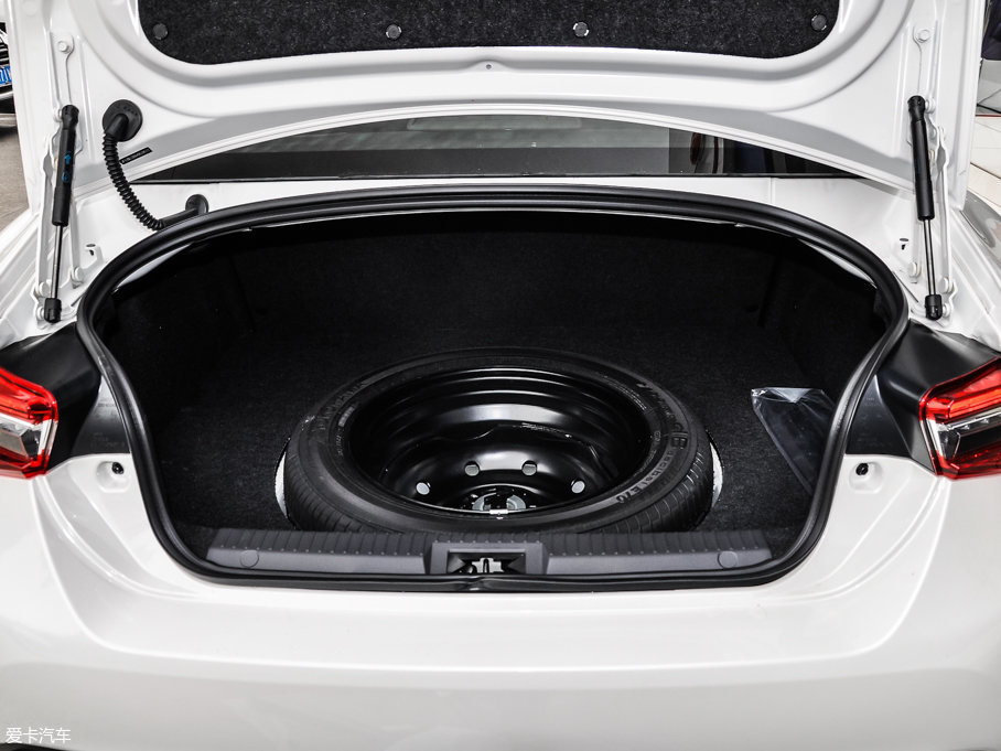 玩車還得MT 4款充滿樂趣的手動車型推薦