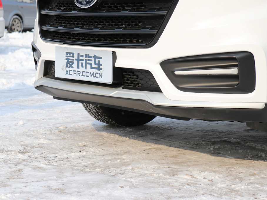 不斷加快前進的腳步 愛卡實拍駿派T086