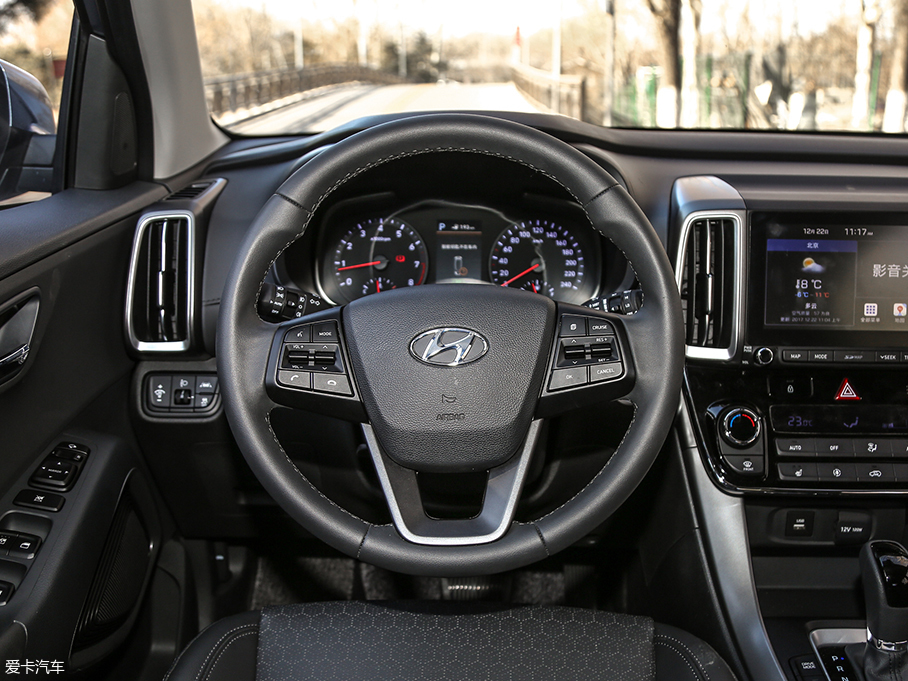 15万SUV