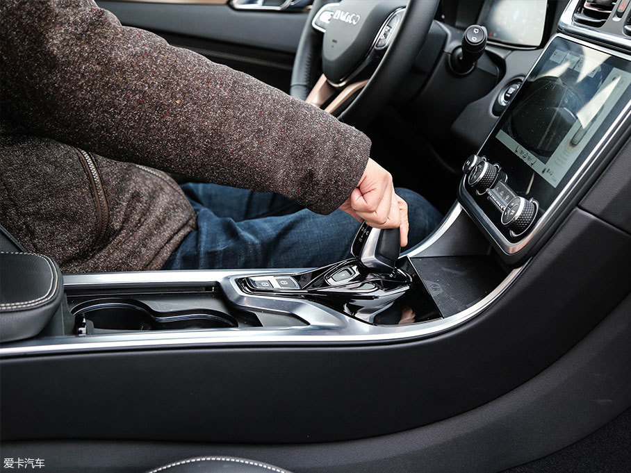 新車(chē)驗(yàn)車(chē)步驟