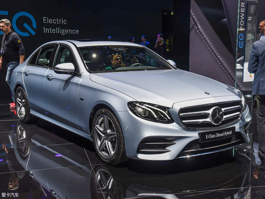 奧迪A6對比奔馳E級