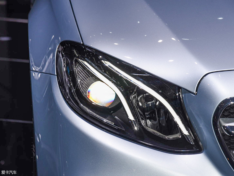 奧迪A6對比奔馳E級