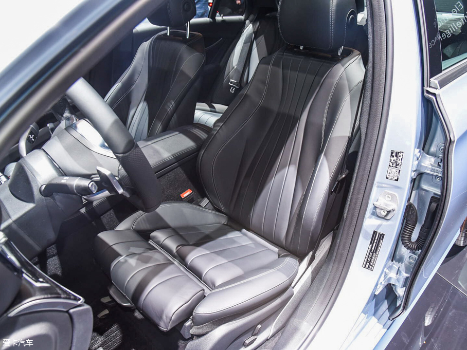 奧迪A6對比奔馳E級