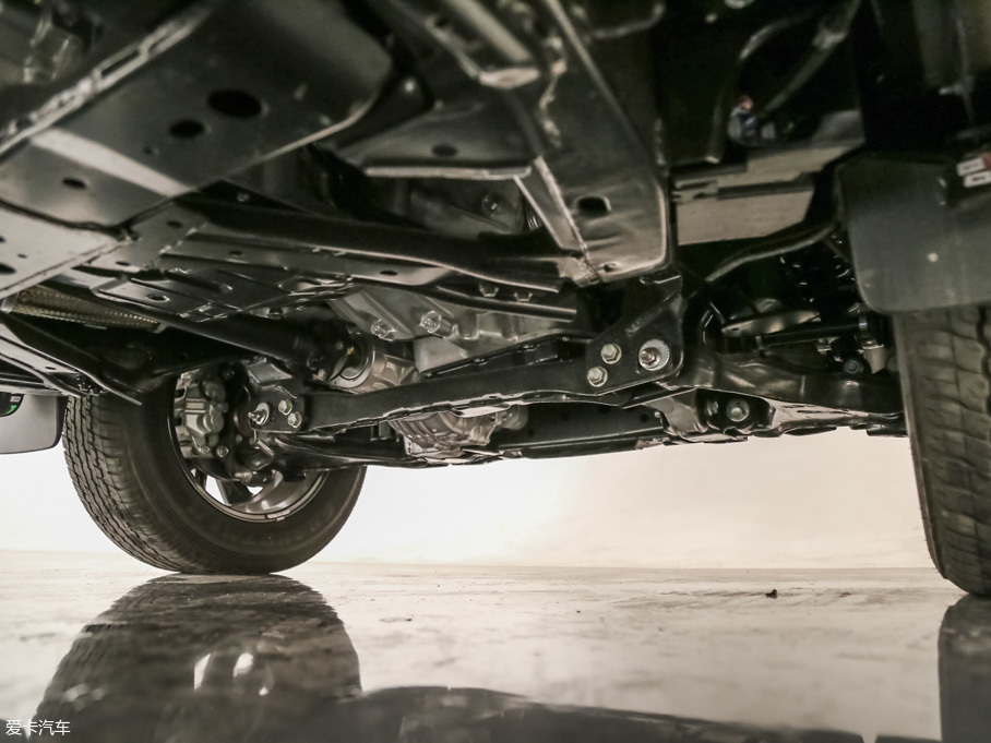 愛卡汽車實拍TERRA途達