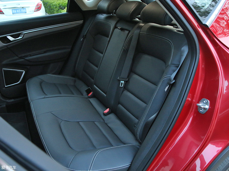 外觀小改 動力升級 體驗(yàn)2018款帝豪GS