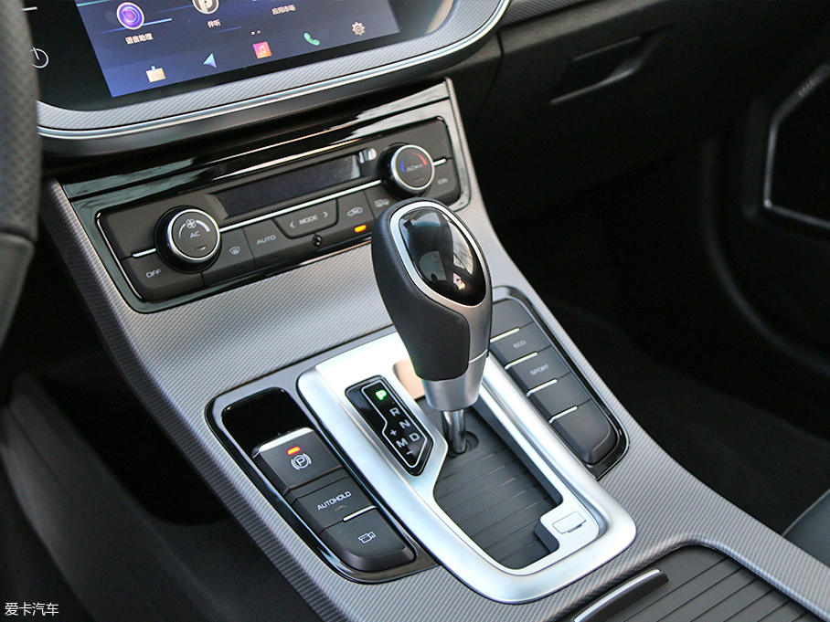 外觀小改 動力升級 體驗(yàn)2018款帝豪GS