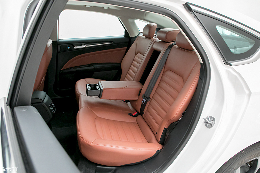 長安福特新蒙迪歐Cognac特別版