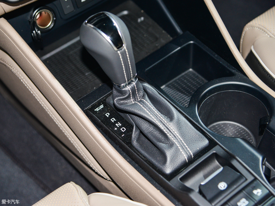 豐田RAV4對(duì)比現(xiàn)代途勝