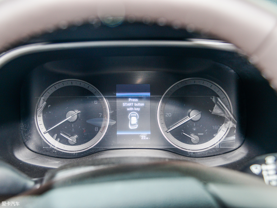 豐田RAV4對(duì)比現(xiàn)代途勝