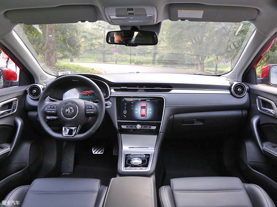 打造年輕系 靜態(tài)體驗(yàn)名爵6插電混動(dòng)版