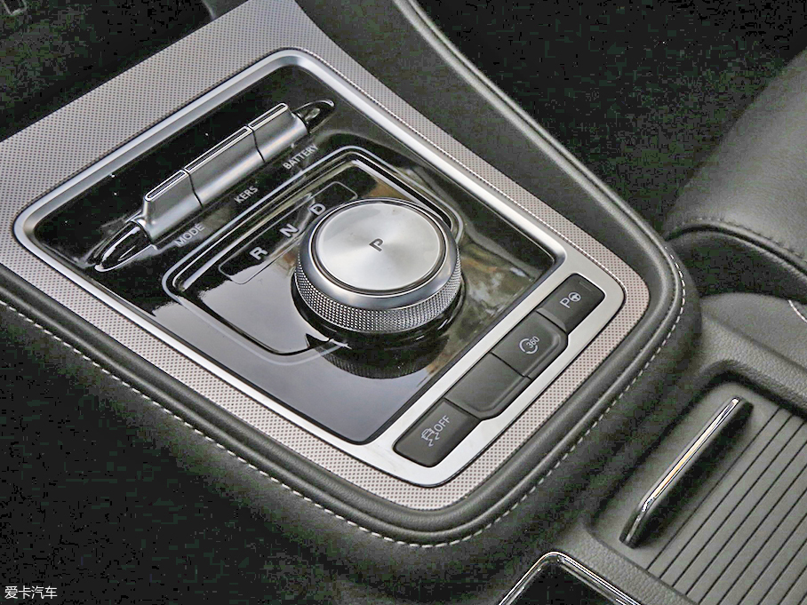 打造年輕系 靜態體驗名爵6插電混動版