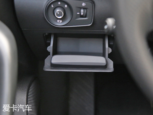 打造年輕系 靜態體驗名爵6插電混動版