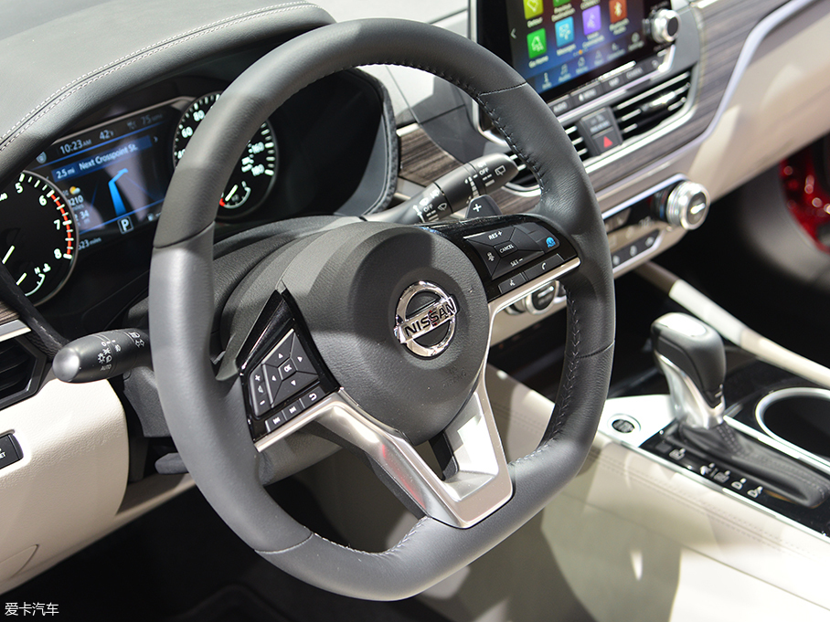 天籟對比蒙迪歐