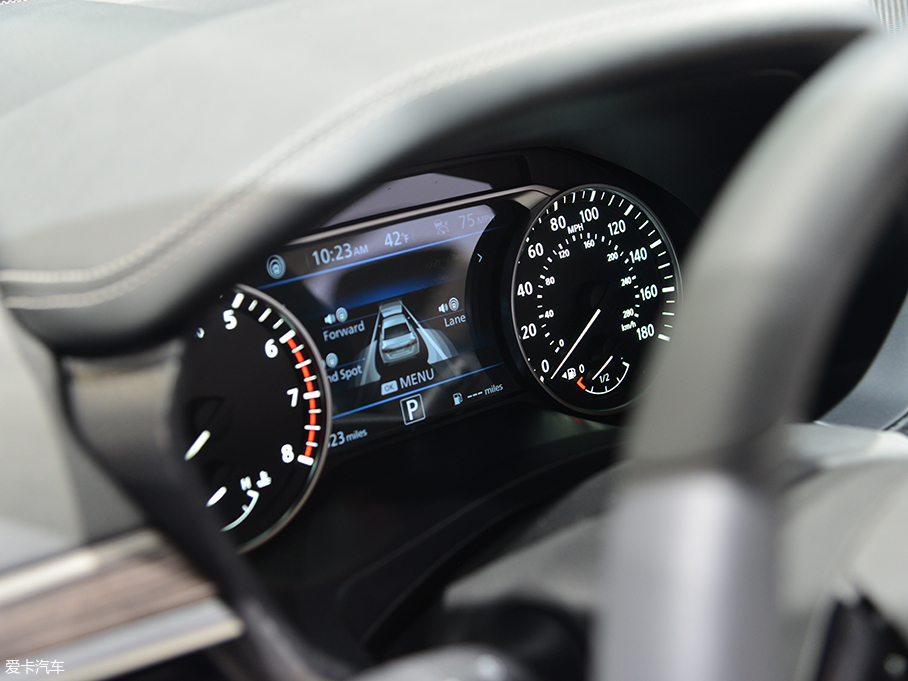 天籟對比蒙迪歐