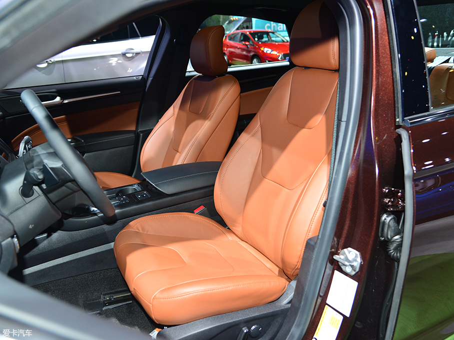 天籟對比蒙迪歐