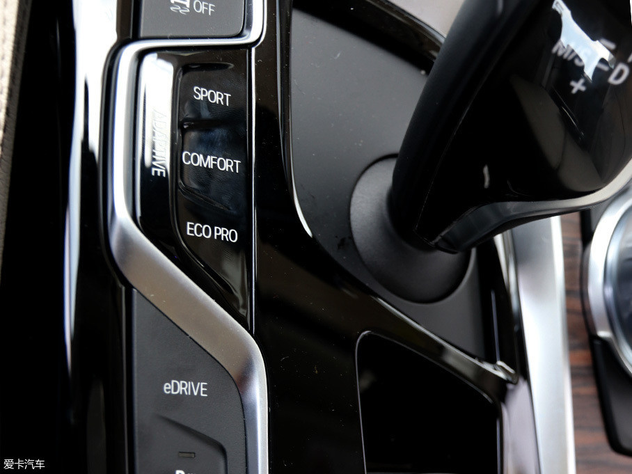 愛卡實拍寶馬530Le