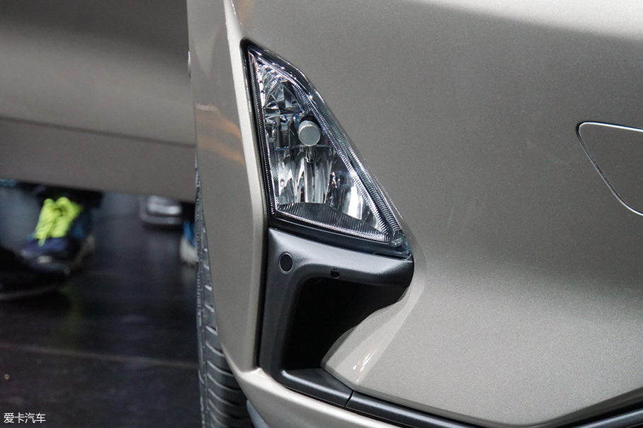 愛卡實拍新一代福克斯