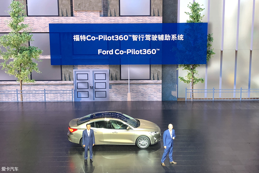 愛(ài)卡實(shí)拍新一代福克斯