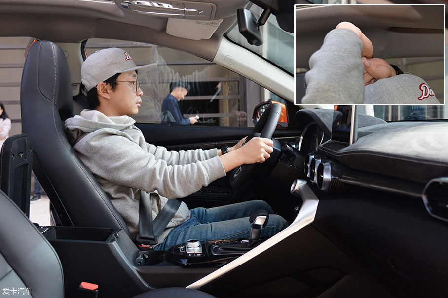 愛卡實拍新一代海馬S5