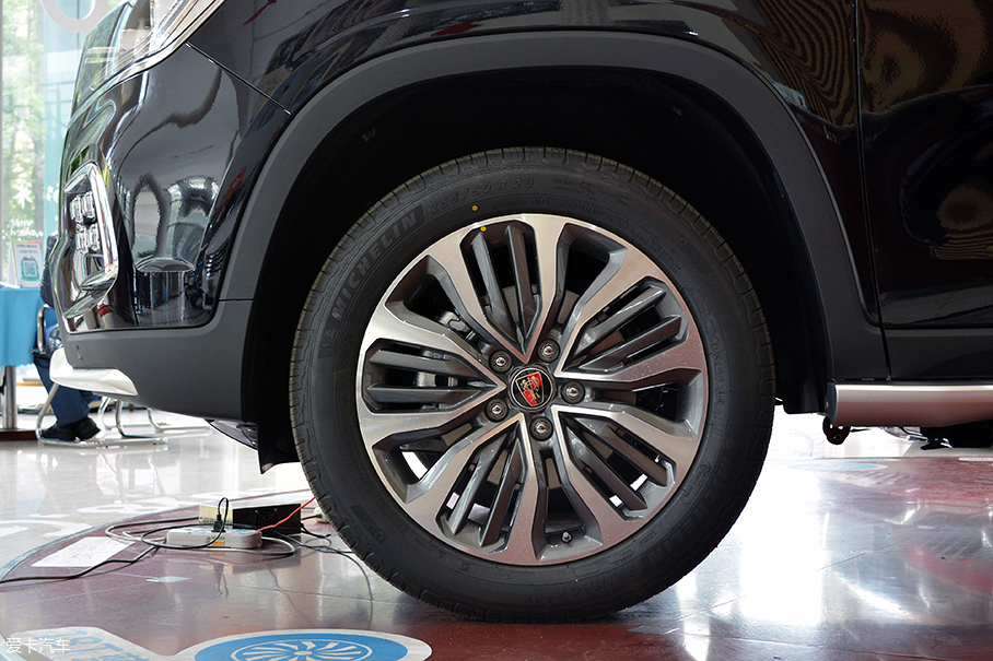 愛卡實拍榮威RX8 30T AWD