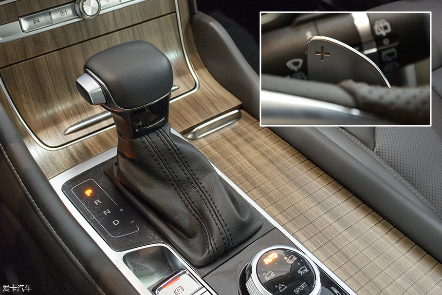 愛卡實拍榮威RX8 30T AWD