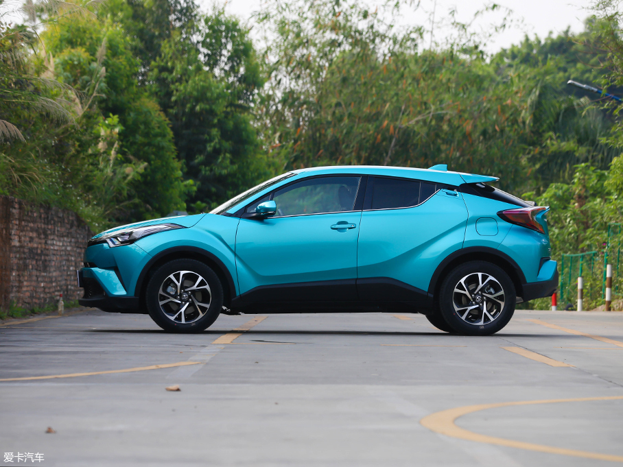 愛卡實拍廣汽豐田C-HR