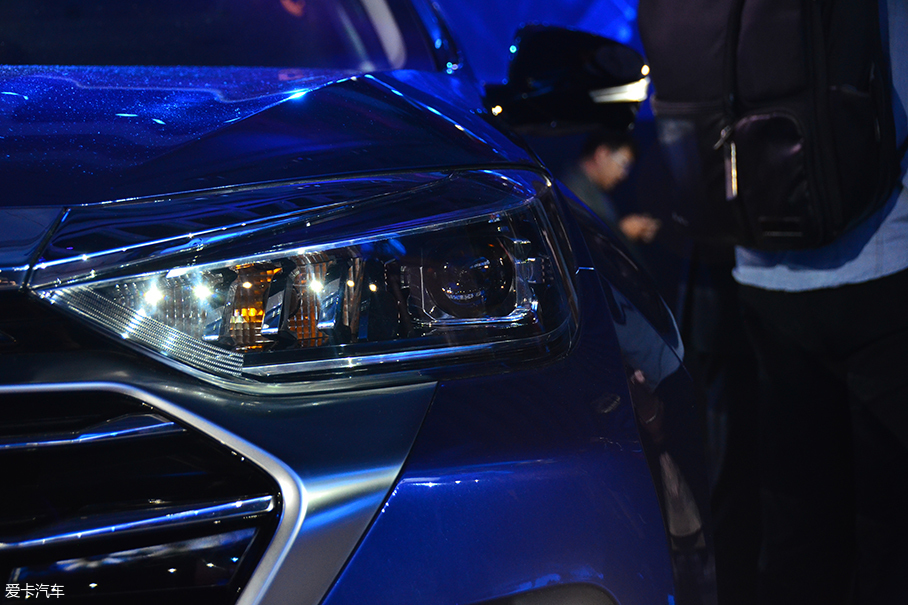 愛卡實拍北汽紳寶X55