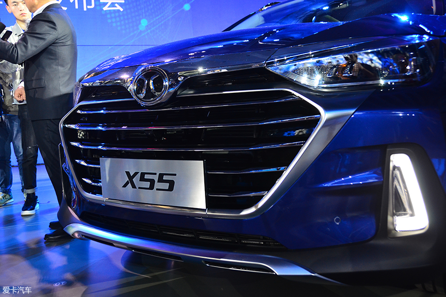 愛卡實拍北汽紳寶X55