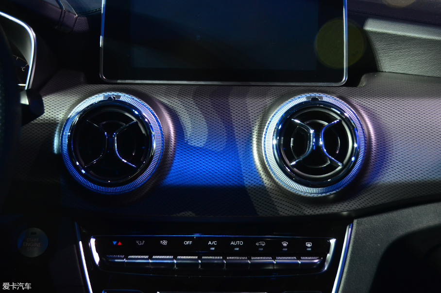 愛卡實拍北汽紳寶X55