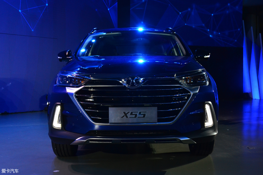 愛卡實拍北汽紳寶X55