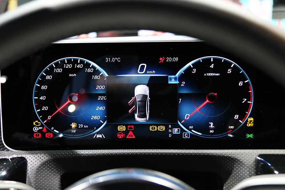 實拍北京奔馳新A級三廂