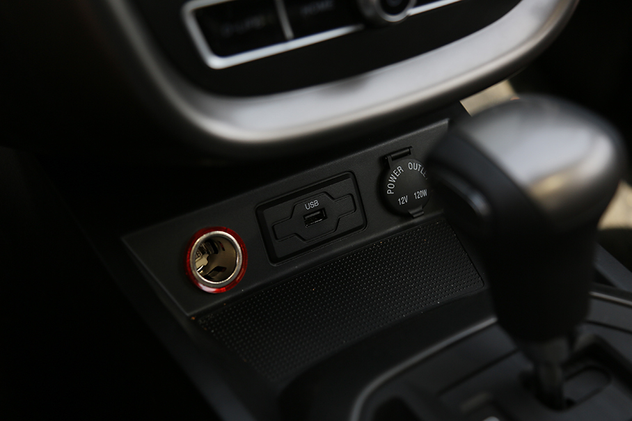 實拍一汽奔騰X80