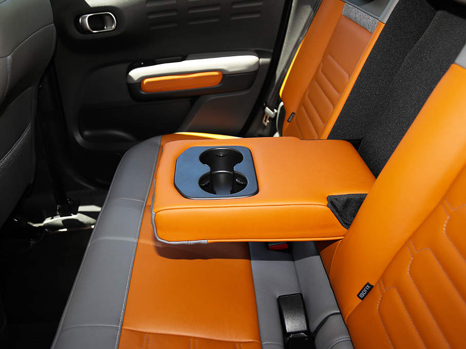 實(shí)拍云逸 C4 AICROSS