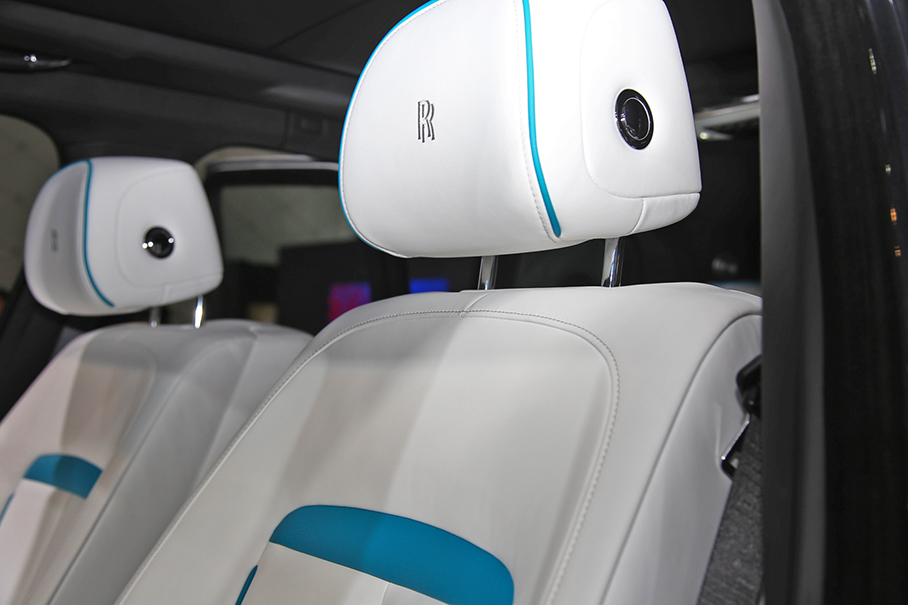 實(shí)拍勞斯萊斯庫(kù)里南