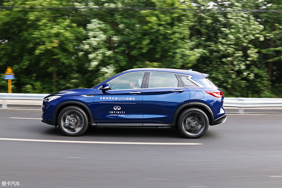 QX50试驾