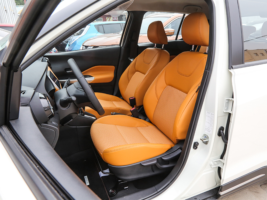 實拍東風日產勁客