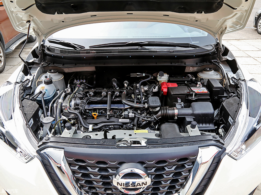 實拍東風日產勁客