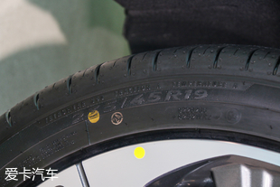 實(shí)拍榮威MARVEL X