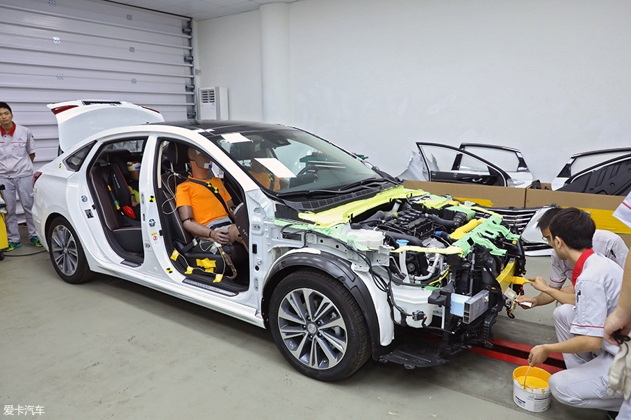 C-NCAP 2018新规首撞