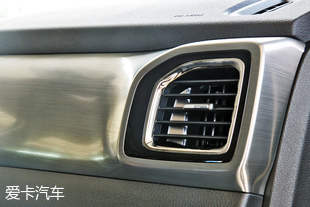 瑞虎8對比中華V7